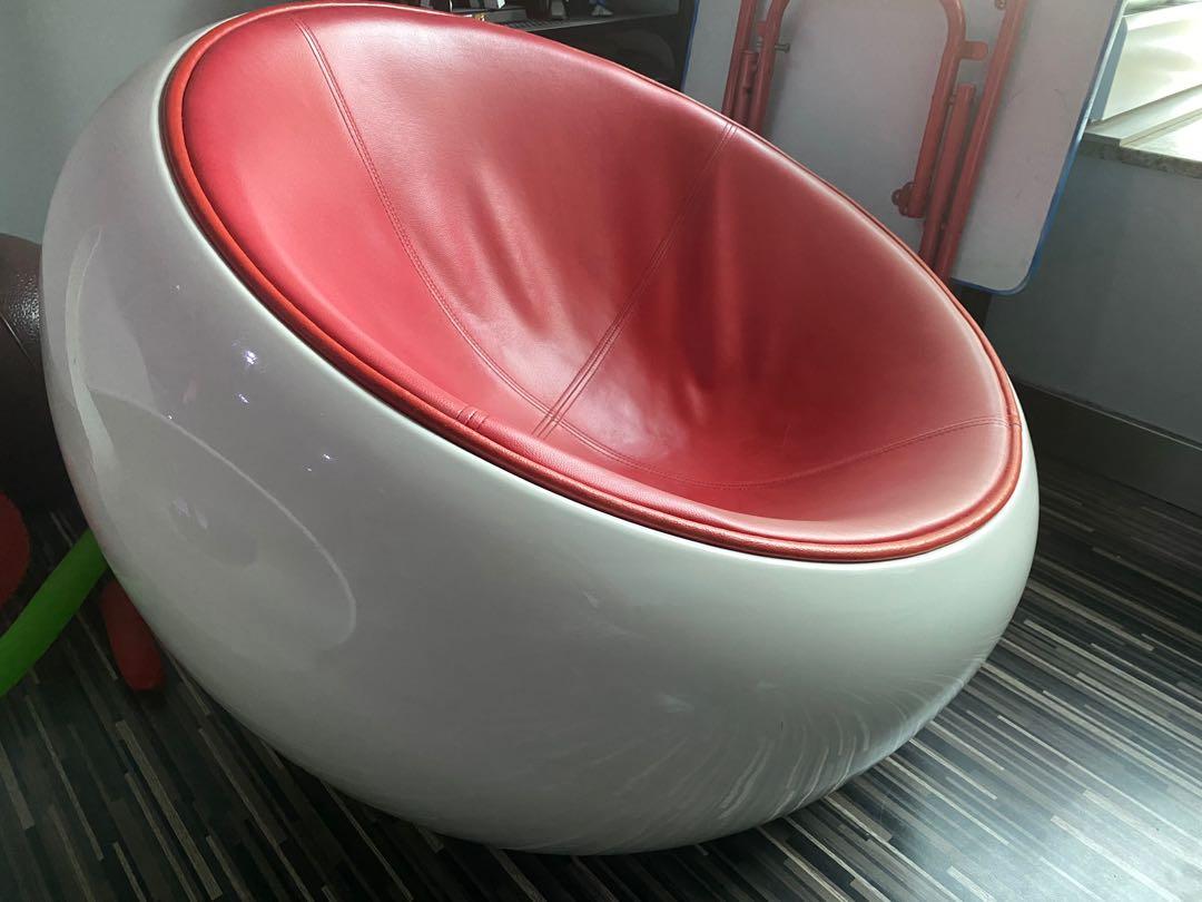Eero aarnio best sale half dome chair
