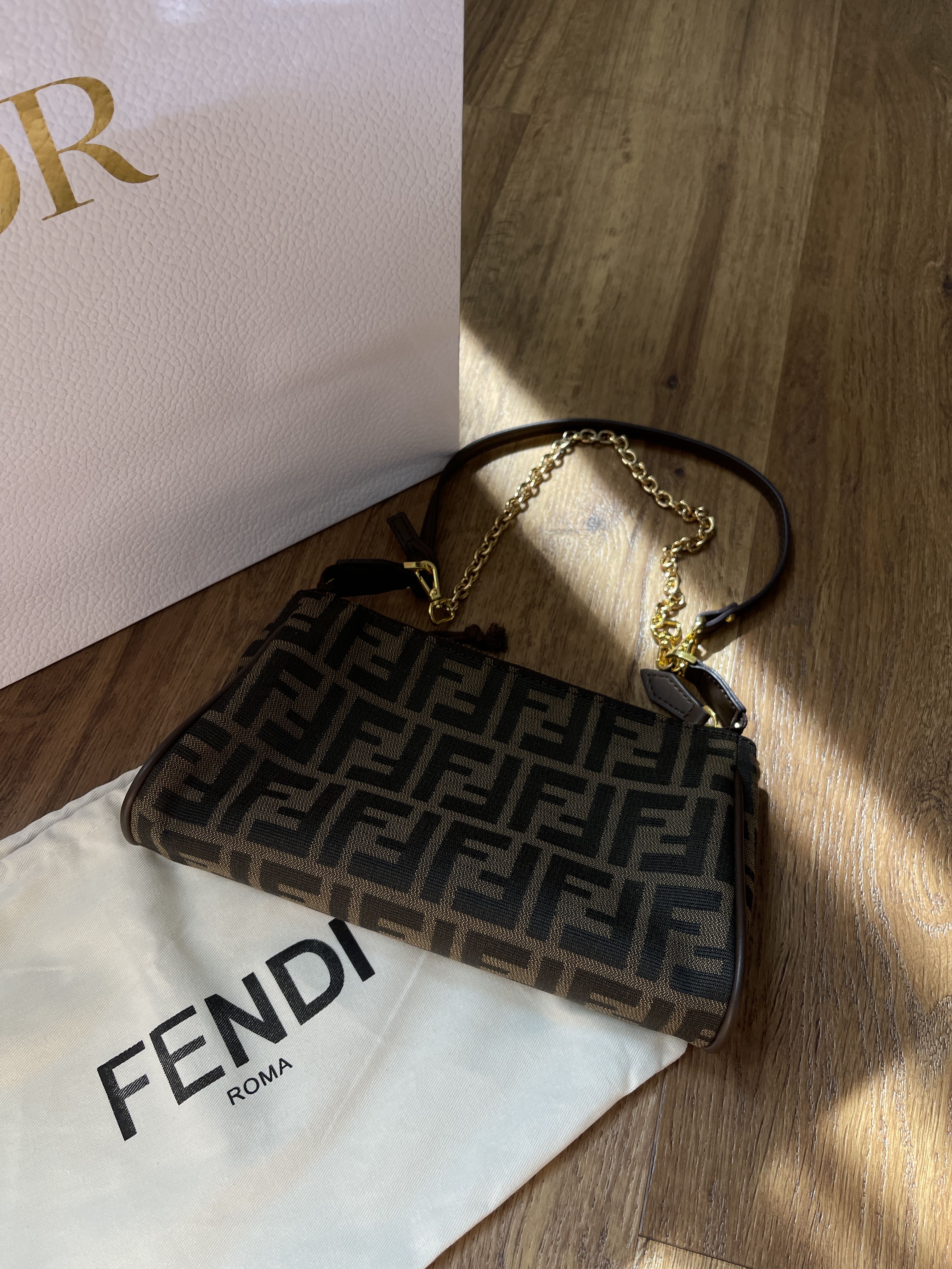 Pochette top fendi monogram