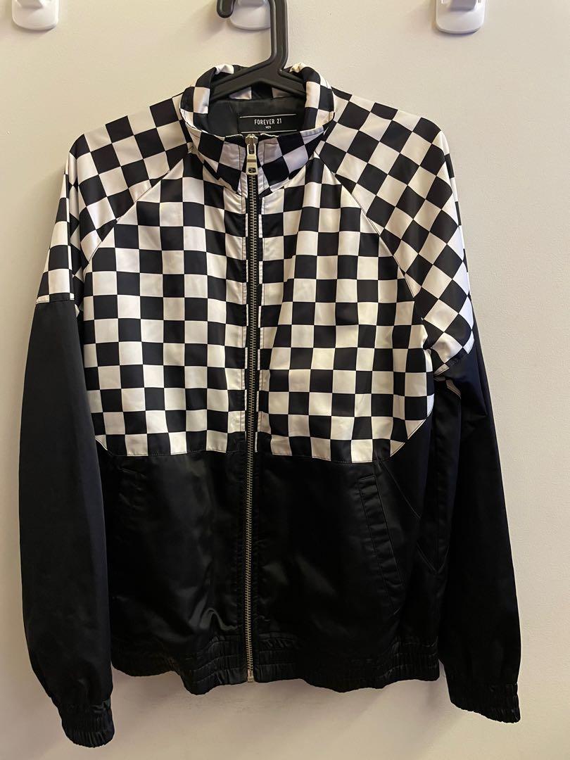 jacket (Category: Coats, Jackets and Outerwear) located in Singapore. Submitted by nadyaax (Listing ID 1173830660, Image 4). Description: says there mens but its more unisex , selling this because its too small for me and uses them for a few times only , able to nego slightly but no lowballers , visit my telegram for more preloved clothes !! https://t.me/preloveddbyN.