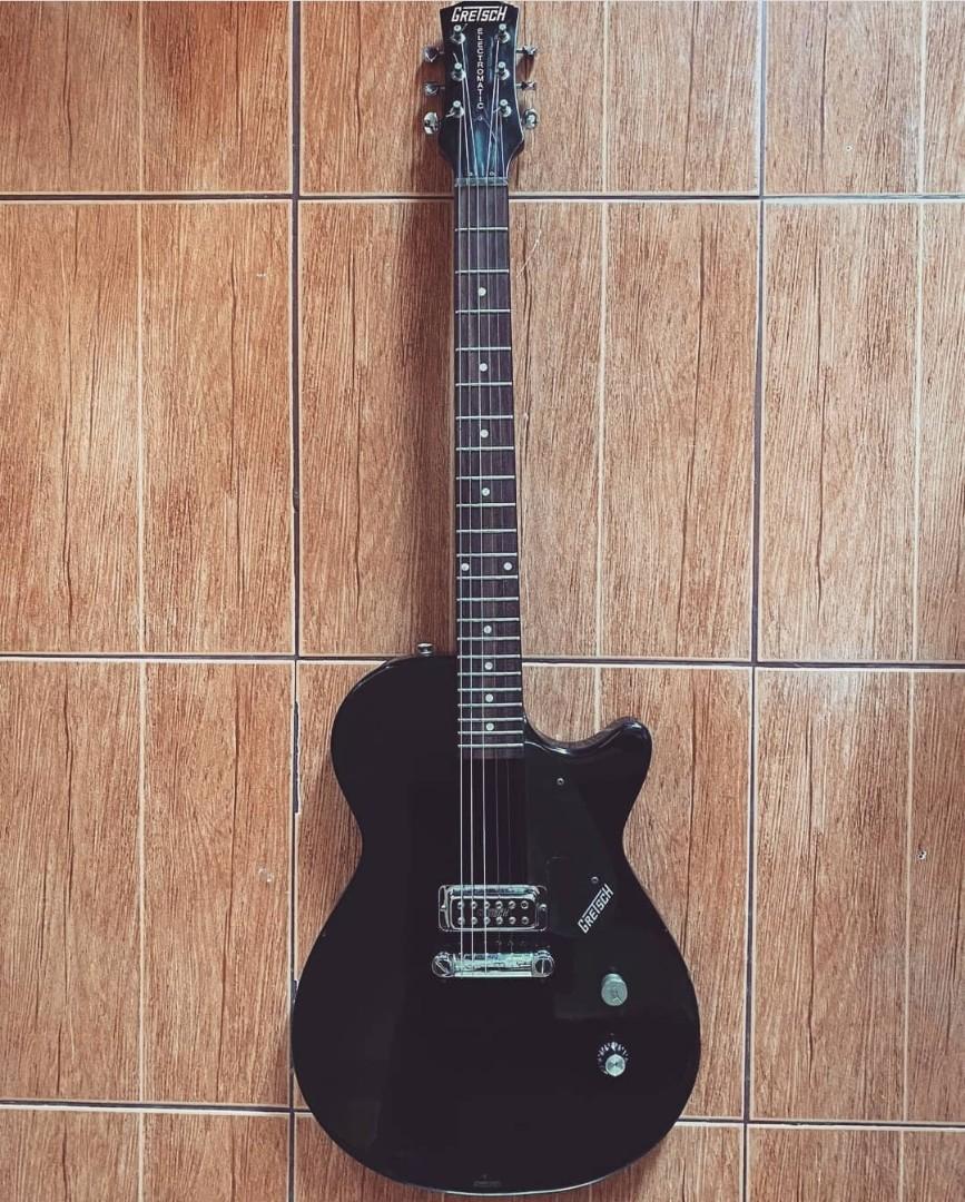 Gretsch Jet Junior black g5215 Hobbies Toys Music Media