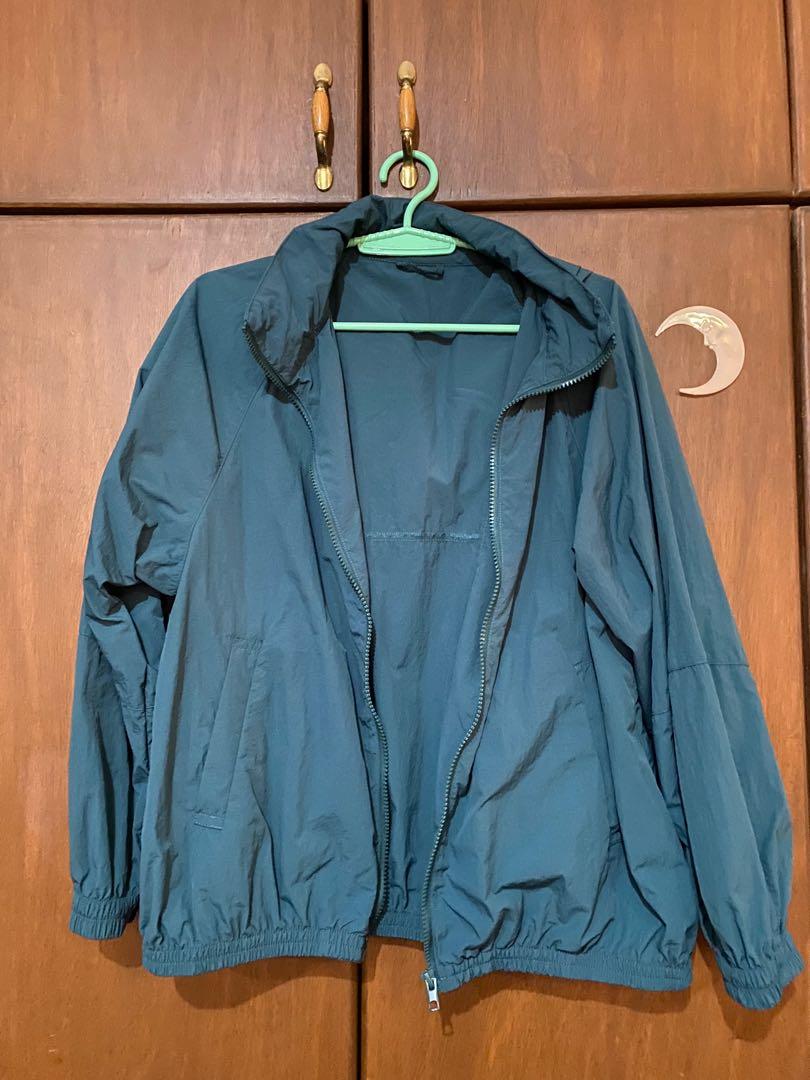GU Emerald Green Parka, Women's Fashion 