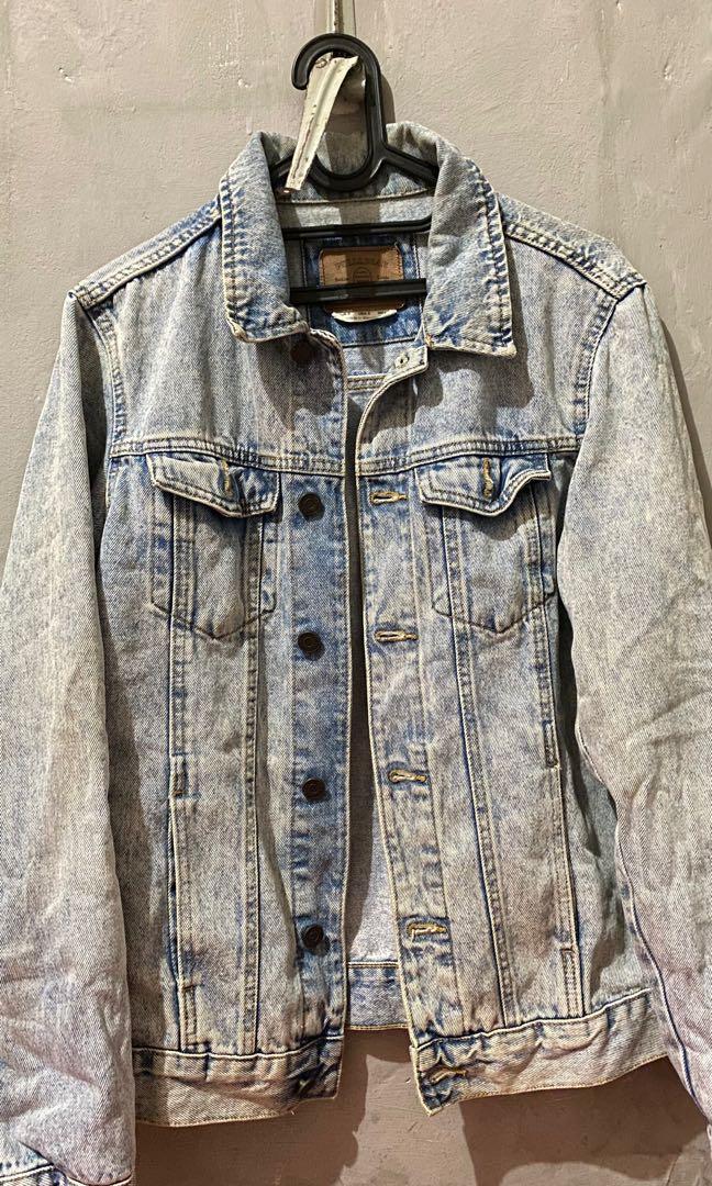 Jaket levis pull and bear online