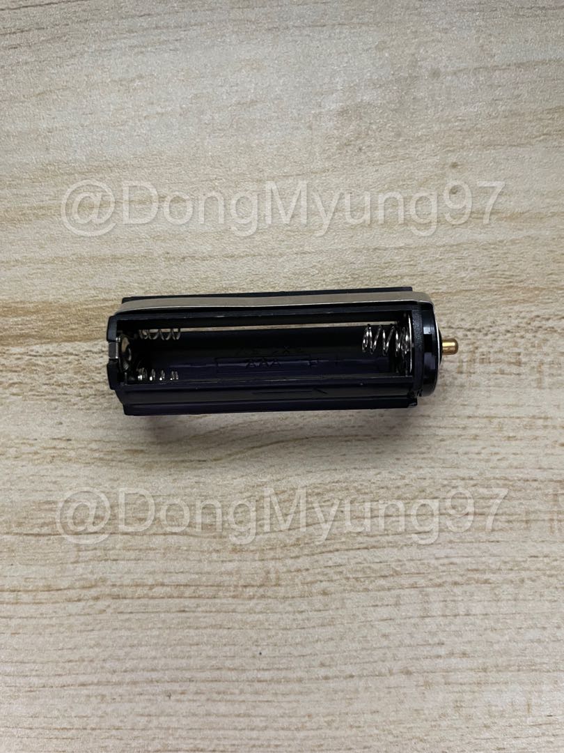 Lightstick Battery Holder, Hobbies & Toys, Collectibles & Memorabilia