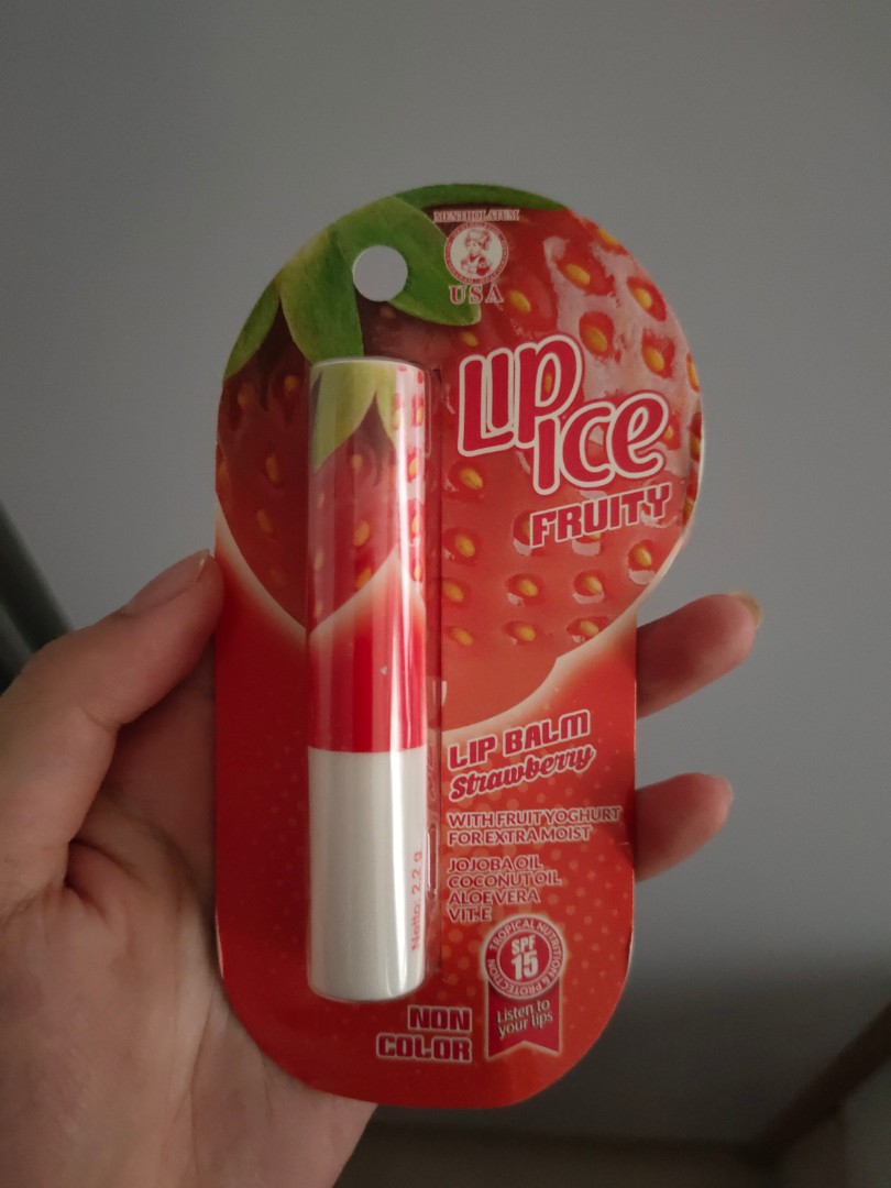 LIP BALM LIP ICE FRUITY STRAWBERRY ORIGINAL MALL WITH SPF NEW