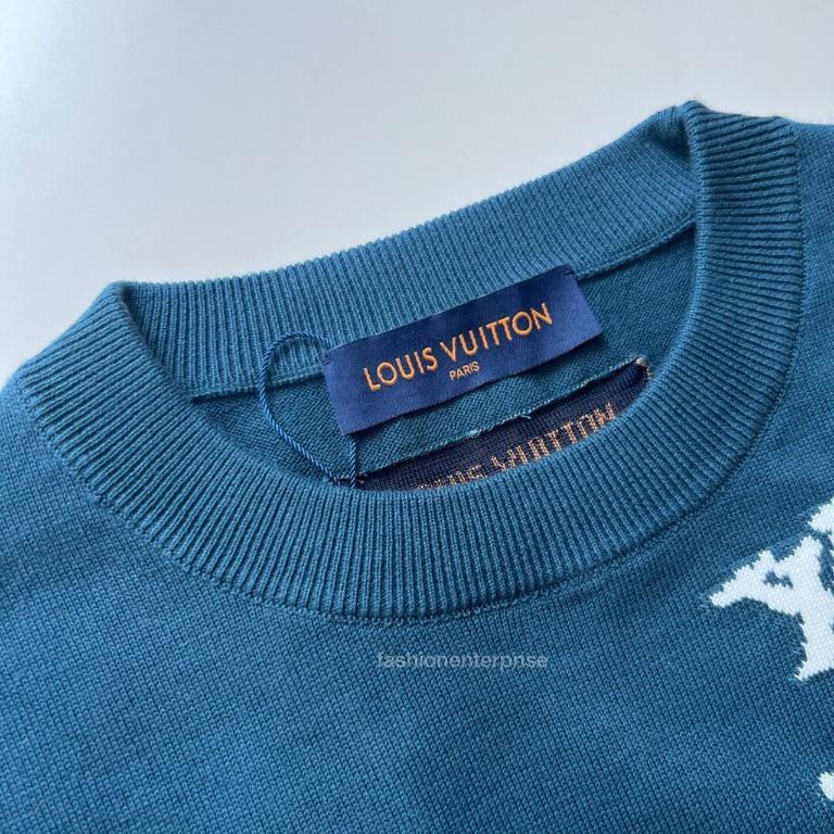 Louis Vuitton LV Jazz Trumpeter Signature Crewneck T-shirt, Men's Fashion,  Tops & Sets, Tshirts & Polo Shirts on Carousell