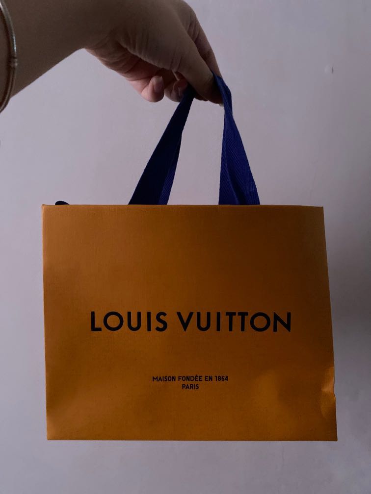 LOUIS VUITTON MAISON FONDEE EN 1854 PARIS Paper Bag, Luxury, Accessories on  Carousell