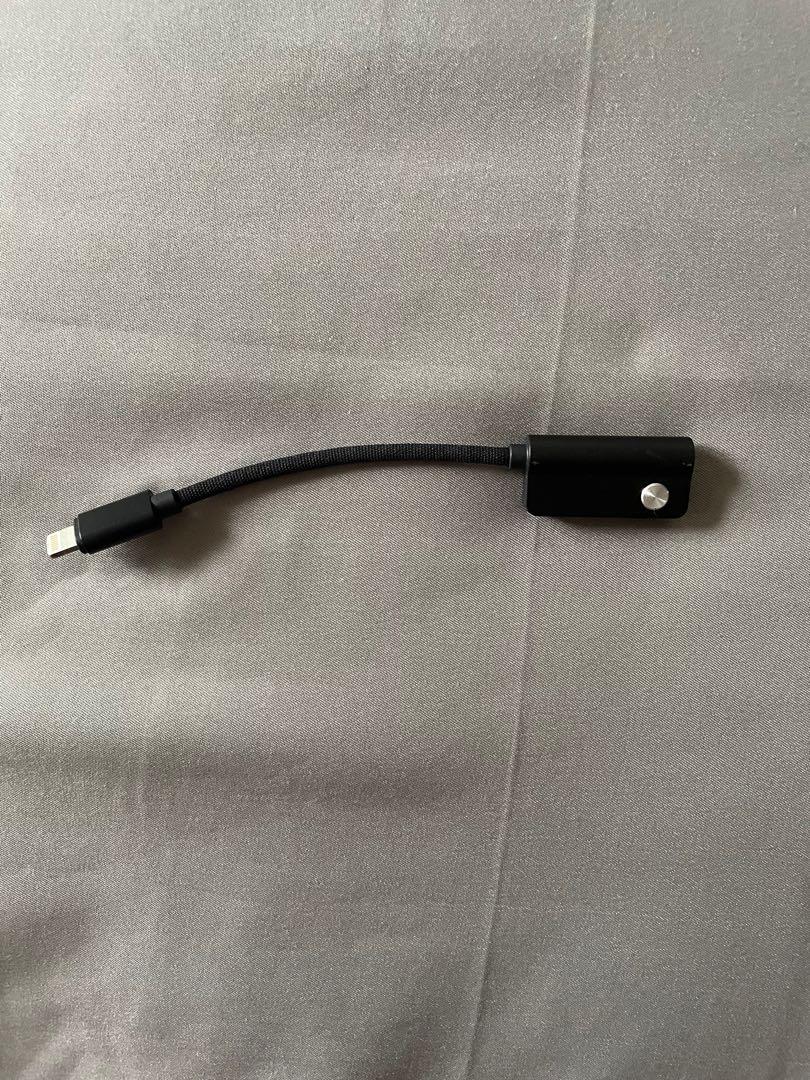 Mcdodo Lightning Cord Splitter (Category: Chargers & Cables) located in San Pedro. Submitted by mvmlg (Listing ID 1173822237, Image 1). Description: Price is negotiable, send me your offers 😉 Original price: 600 RFS: Decluterring No more packaging.