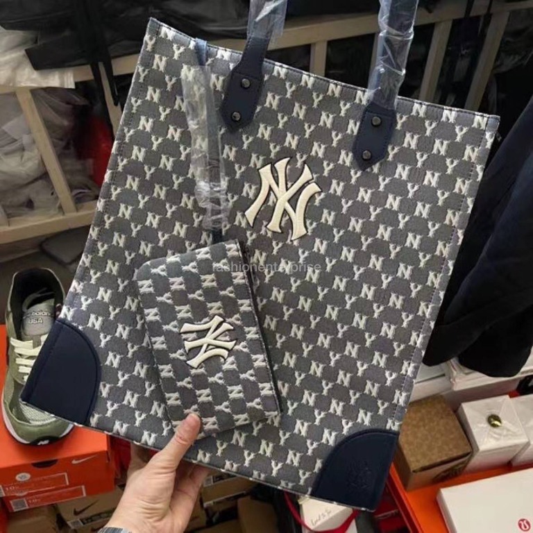 MLB Monogram Jacquard Shopper Bag New York Yankees, Women's