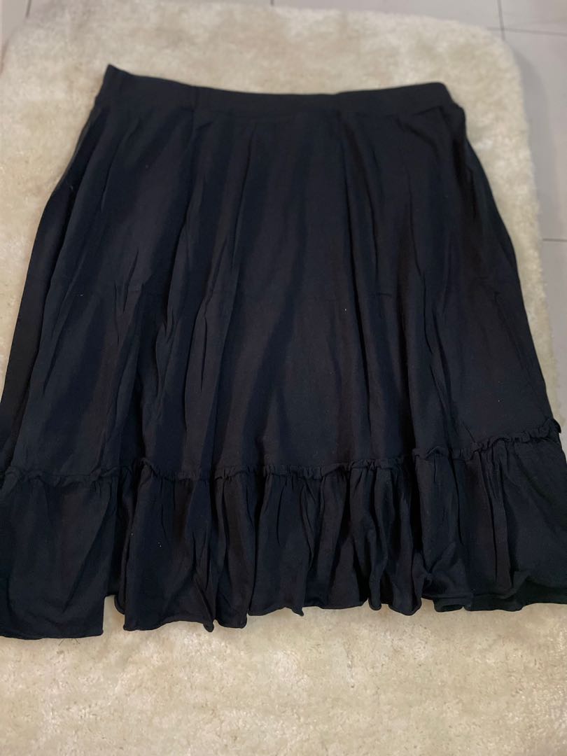 Mossimo skirt, Women's Fashion, Bottoms, Skirts on Carousell