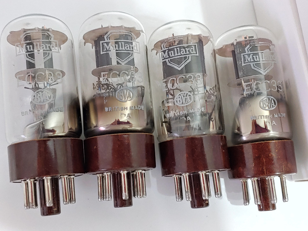 CV569 Mullard ECC35 ２本