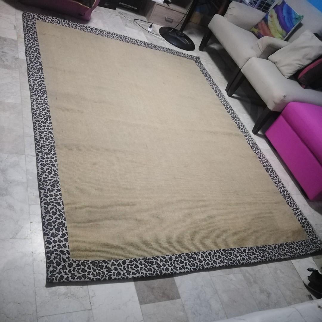 Native Carpet (Category: Carpets, Mats & Flooring) located in Marikina City. Submitted by jesus1smysavi0r (Listing ID 1173923591, Image 1). Description: Made from Jute Imported from Australia with Leopard style cloth covering the edges.