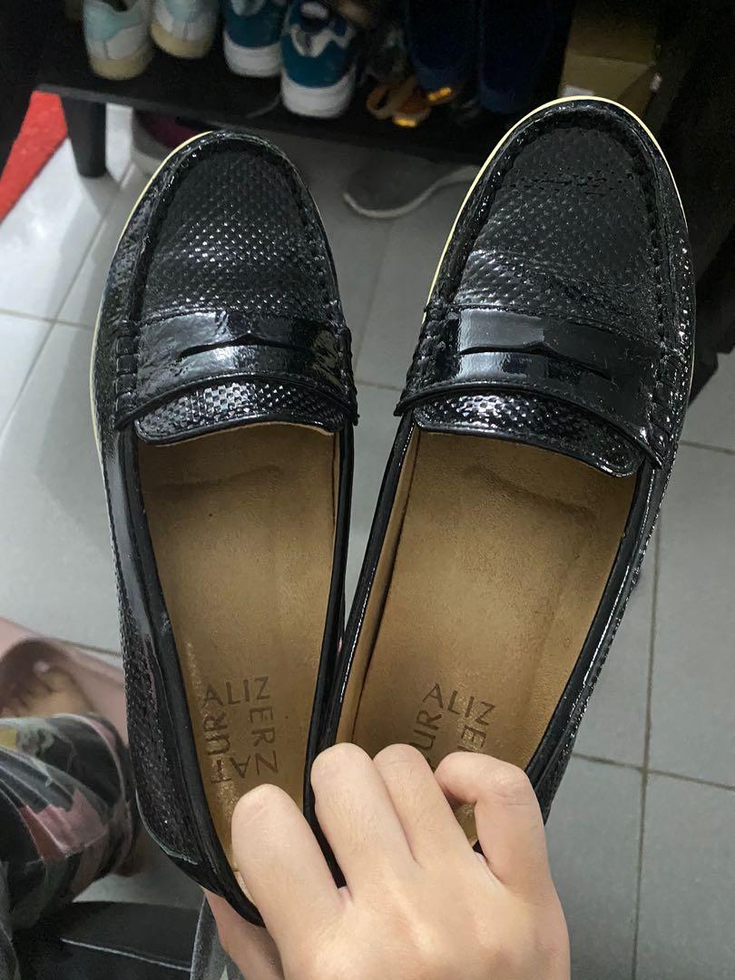 Naturalizer boat shoes hot sale
