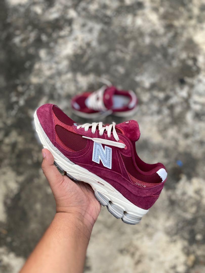 Tênis new shop balance 990 vinho