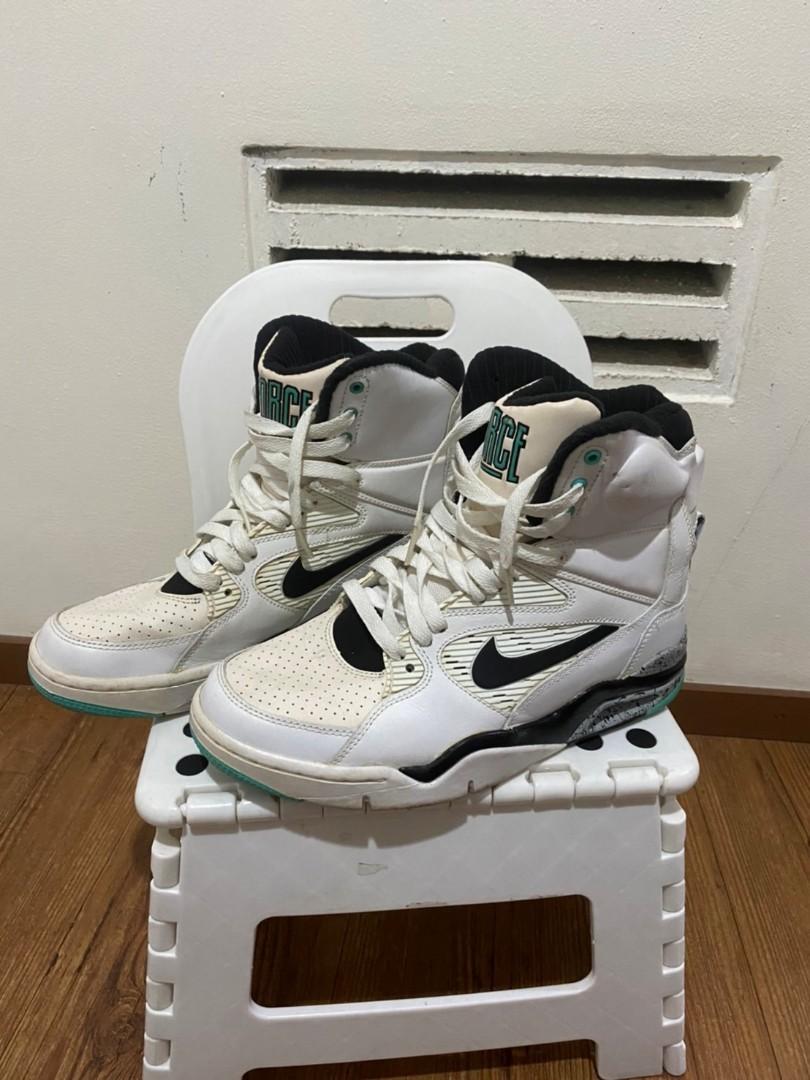 nike air jordan pump 1990