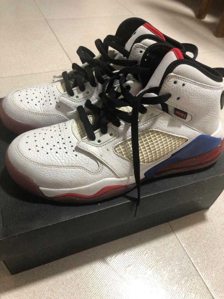 Men's jordan mars discount 270 basketball shoes