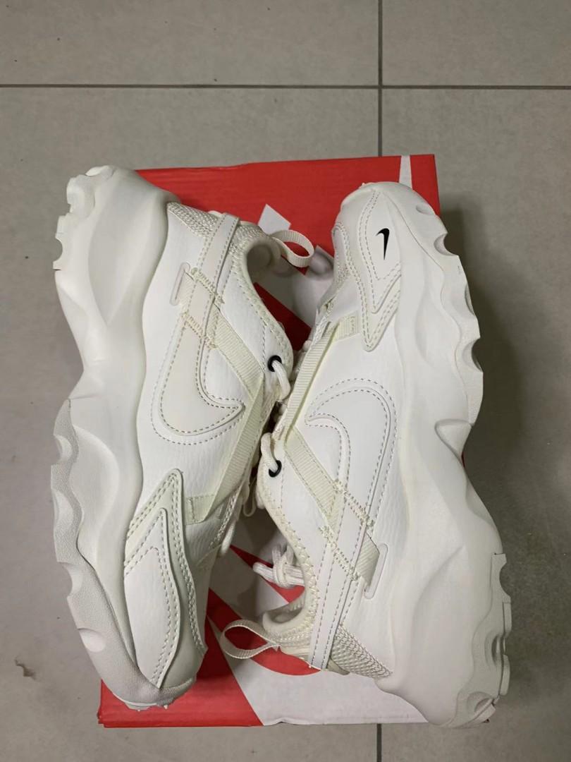 nike womens tc 7900 sail