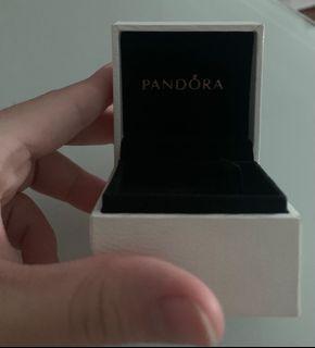 Pandora Ring / charm Box