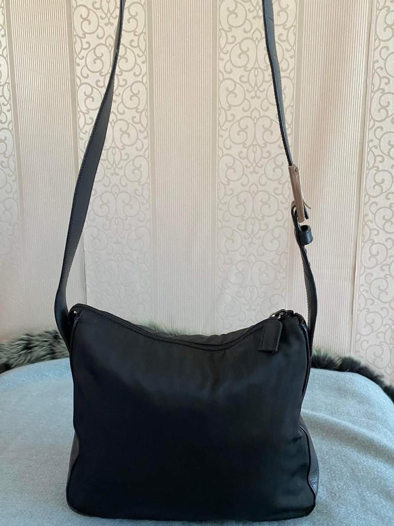 Prada Shoulder Bag, 女裝, 手袋及銀包, 單肩包 Carousell