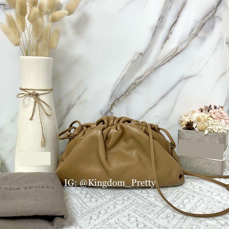 Bottega veneta best sale cloud pouch