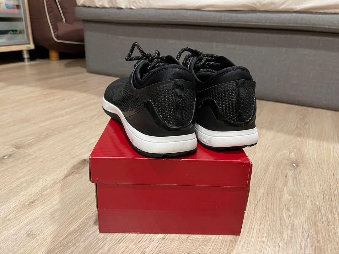 Reebok 8.0 nano store