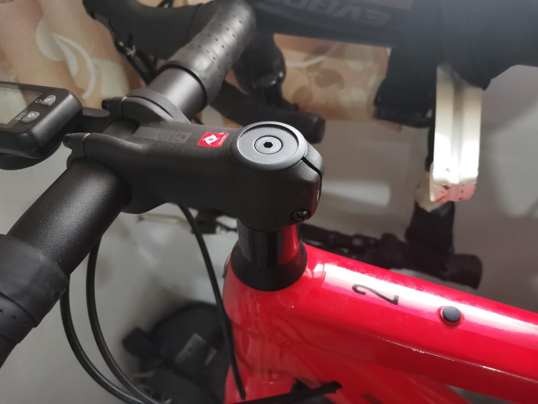 Road Bike Handlebar, Stem, Seatpost 