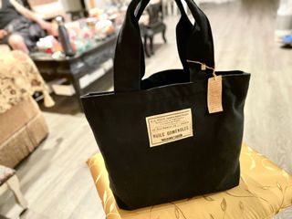 由 ambers1202 (刊登 ID 1173893863，圖片 1) 提交，位於 的 (類別：)，說明：。