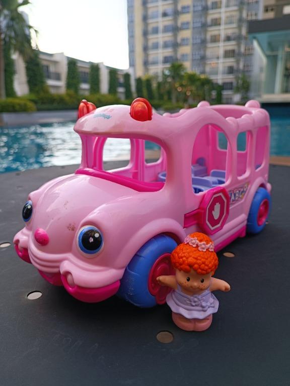 Pink school 2025 bus toy
