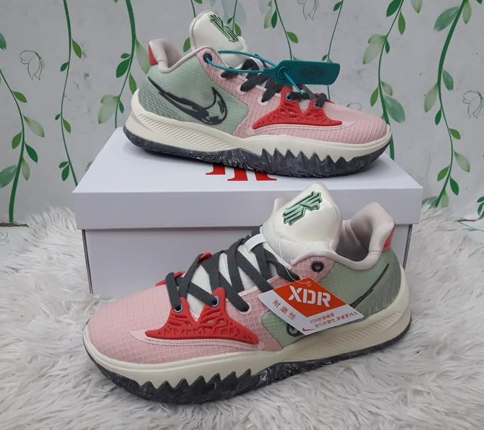 Kyrie best sale 4 coral