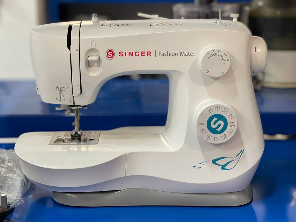 Singer 3342 Sewing Machine Fashion Mate, TV & Home Appliances, Other - Singer Sewing Machine Fashion Mate 3342