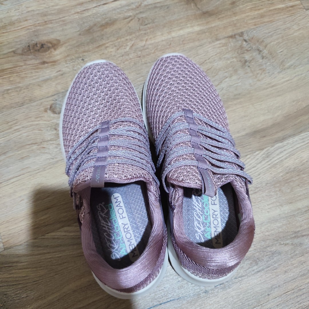 skechers bright future