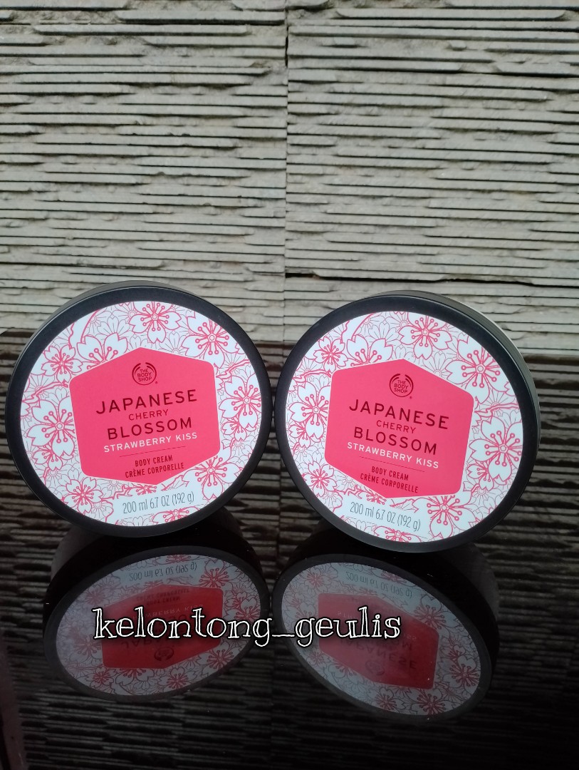 The Body Shop Body Butter Japanese Cherry Blossom / JCB Strawberry Kiss
