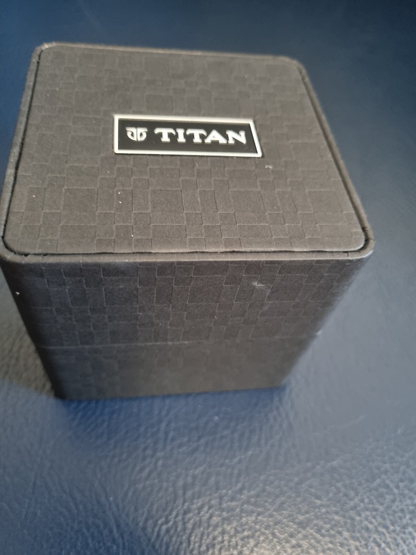 Titan neo silver dial black leather strap analog womens watch 1806SL01 color black Luxury Watches on Carousell