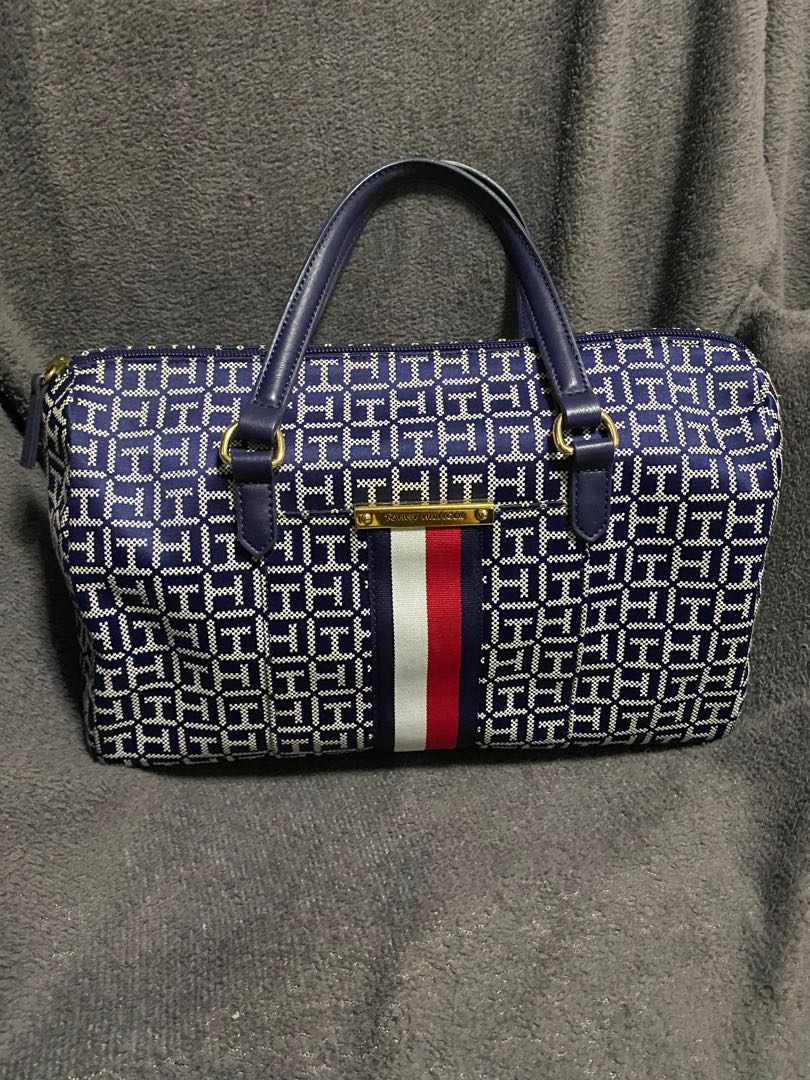 Authentic Tommy Hilfiger doctors bag, Luxury, Bags & Wallets on Carousell