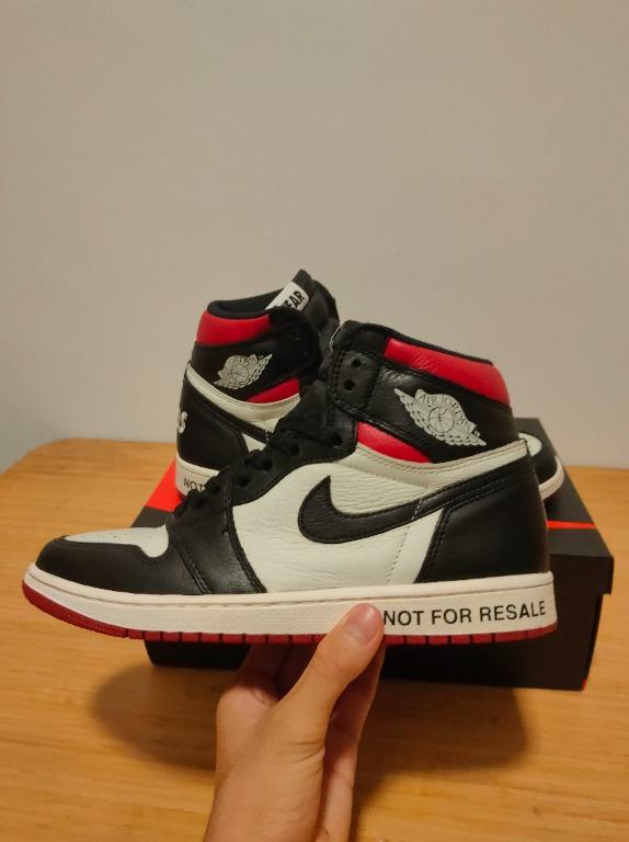 Resell nike sacai on sale