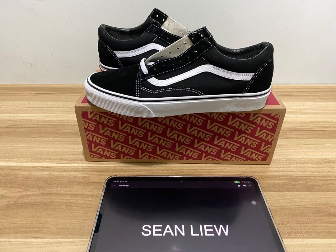 Vans all top black name