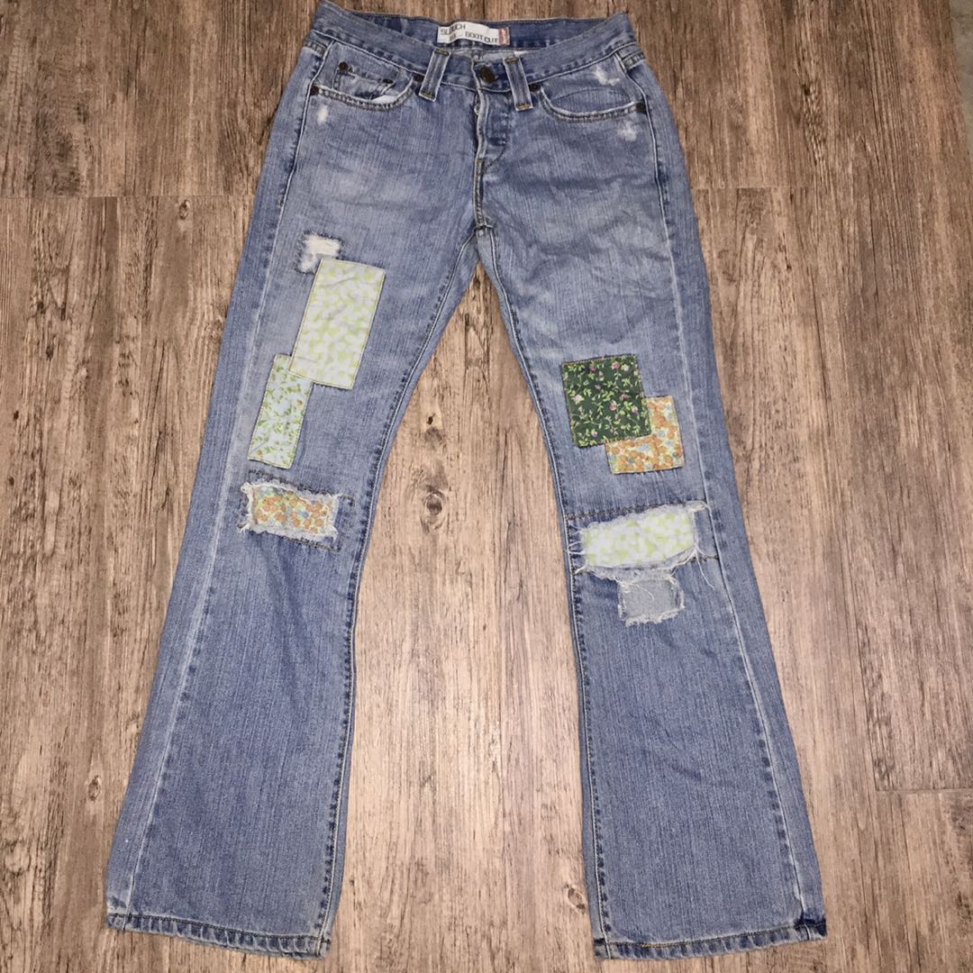 Vintage Levi's 513 Patchwork Jeans (Slouch Boot Cut), Women's Fashion,  Bottoms, Jeans on Carousell