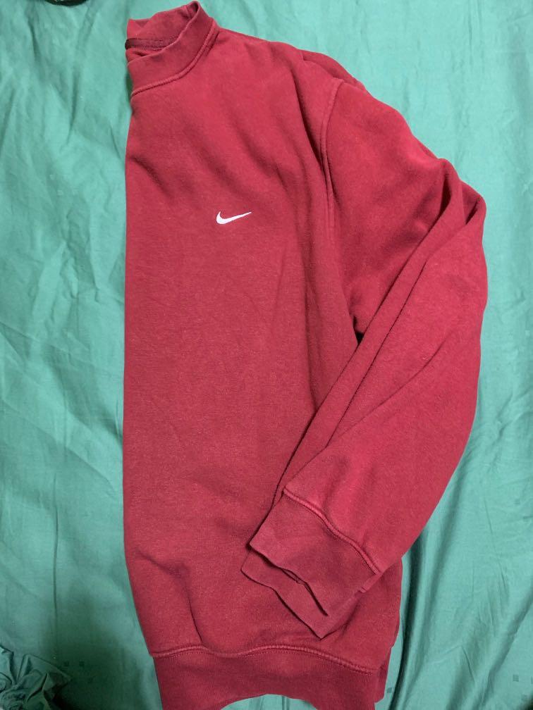 Maroon nike hotsell sweatshirt