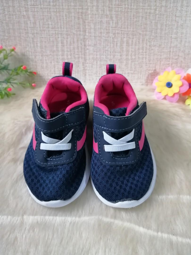 Wonder Nation Kids Shoes Size 5