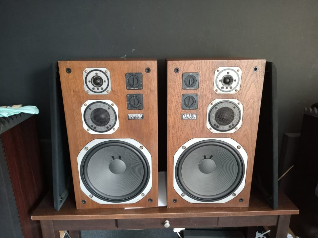 Yamaha NS 690 III Audio Soundbars Speakers Amplifiers on