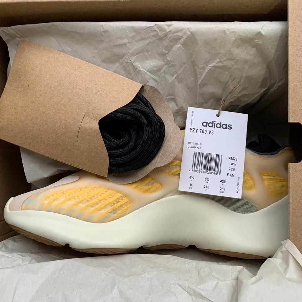Adidas yeezy online 270 70