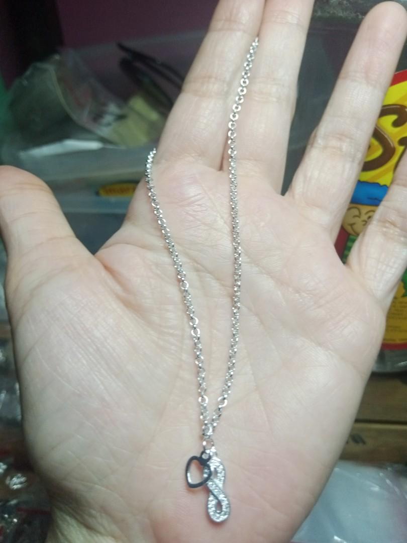 Anklet infinty design with stone original silver cod cod (Category: Body Jewelry) located in Caloocan City. Submitted by vellesboutiqueandmore (Listing ID 1174094900, Image 2). Description: original silver💯 italy 925 perfect gift to loveones🎁 no to bogus buyer👎🏻 bogus will be reported rate 5star if satisfied thank you happy shopping.