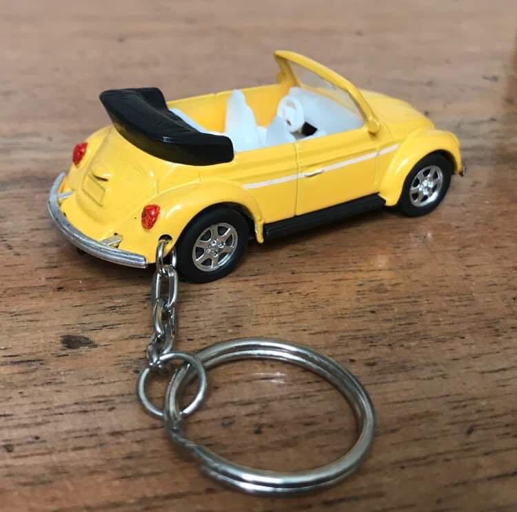 Beetle keychain Hobbies Toys Memorabilia Collectibles