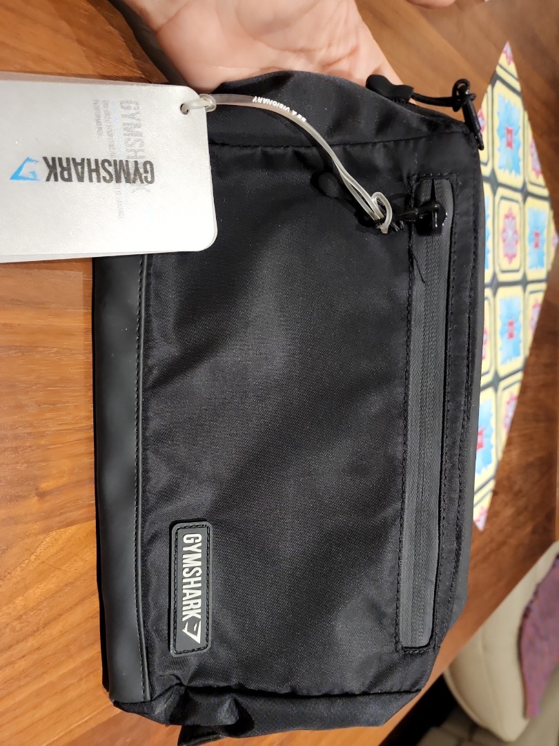 BNWT Gymshark Wash Bag, Women's Fashion, Bags & Wallets, Purses