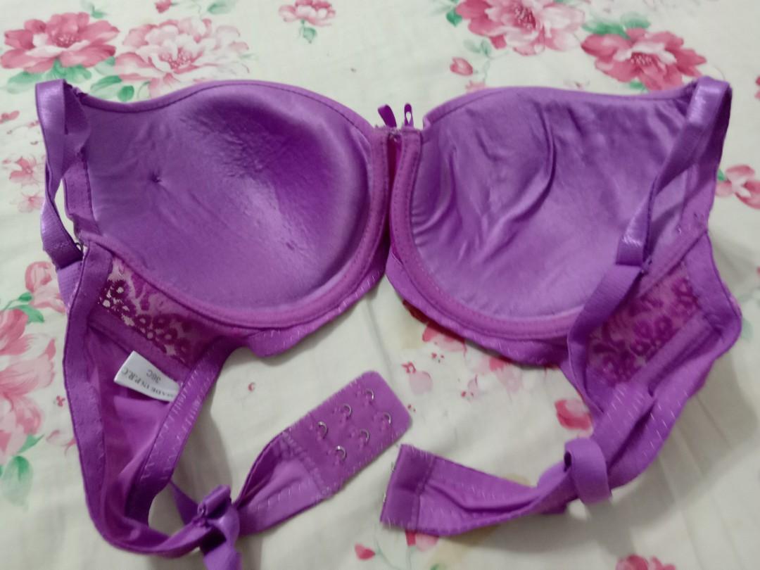 SaraMia bra L/36, Women's Fashion, New Undergarments & Loungewear on  Carousell