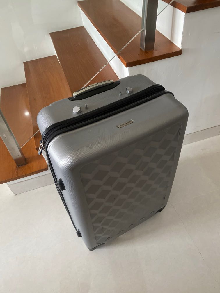 Broken handle and wheels Samsonite case, Hobbies & Toys, Travel