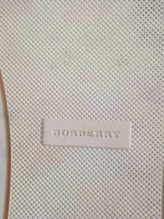 Where are burberry shoes made 2025