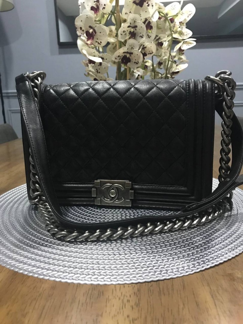 Chanel le clearance boy silver
