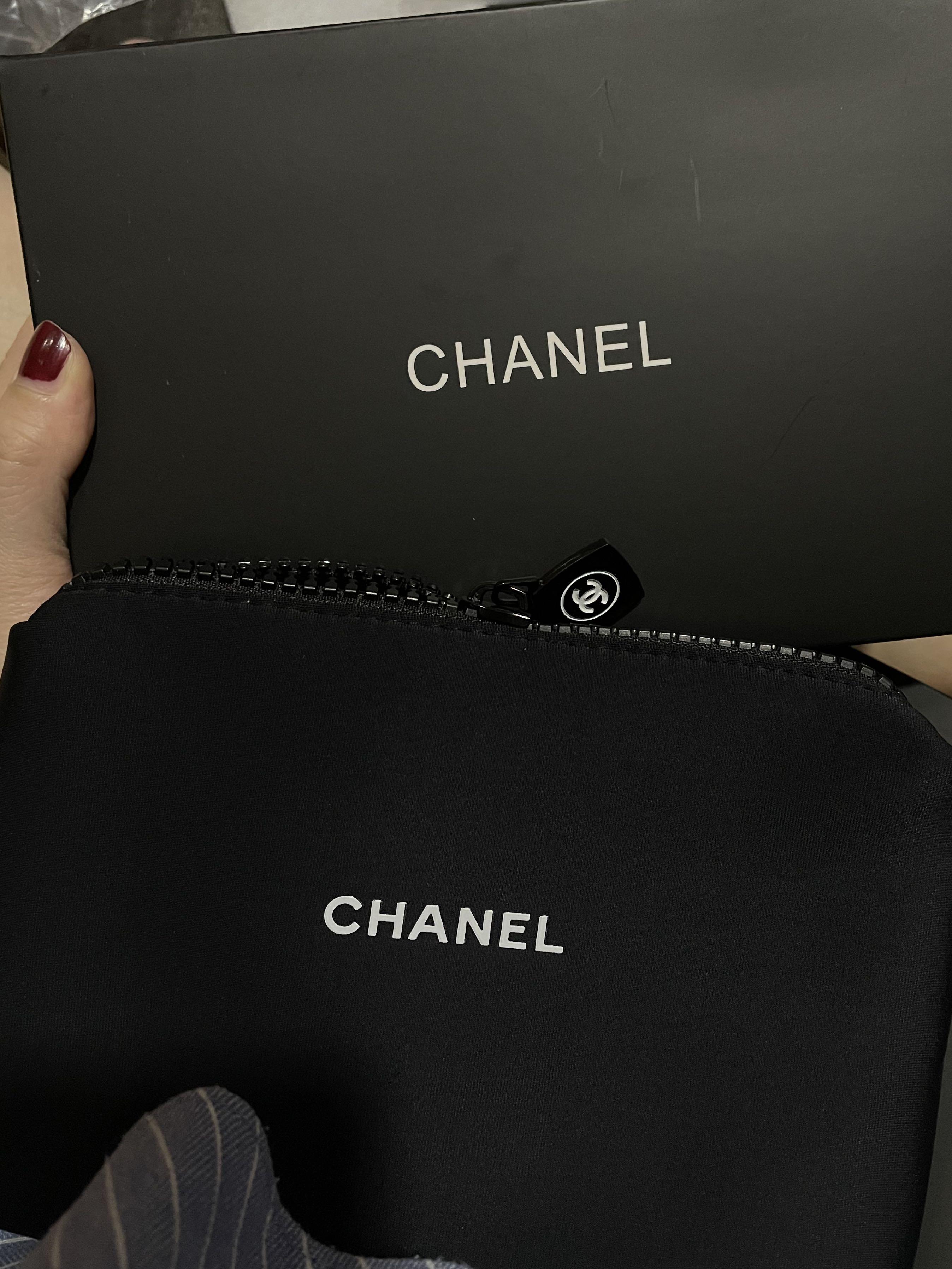 Chanel neoprene makeup bag top