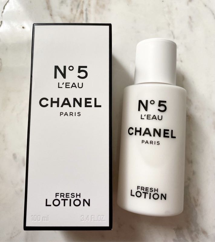 Chanel N°5 L'Eau In-Shower Gel & Fresh Body Lotion