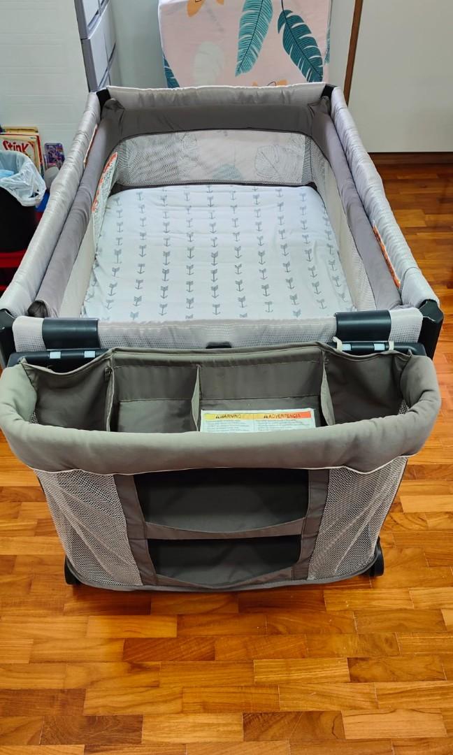 Chicco Lullaby Dream Playard + + Bouncer + Changer (Latte